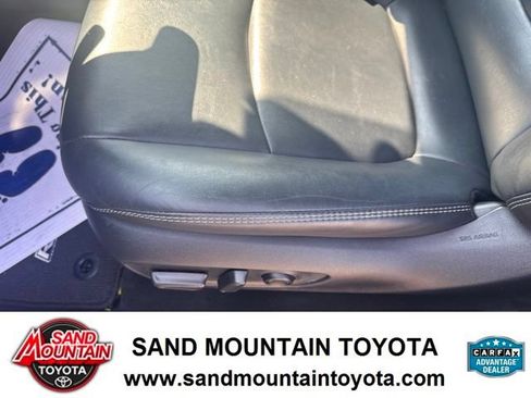 Used 2020 Toyota RAV4 XLE Premium FWD image 16