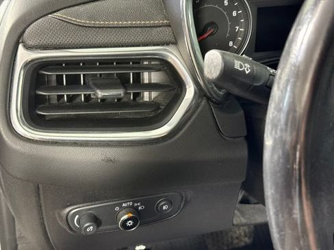 Used 2018 Chevrolet Equinox Premier AWD/4WD image 18
