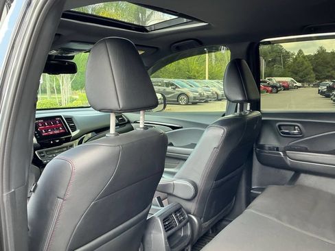 Certified 2019 Honda Ridgeline Black Edition image 33