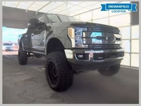 Used 2018 Ford F250 Lariat w/ Chrome Package AWD/4WD image 1
