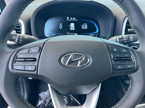 New 2025 Hyundai Venue SEL image 23