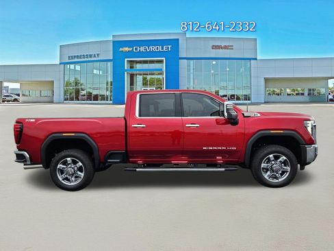 Used 2025 GMC Sierra 3500 SLT image 8
