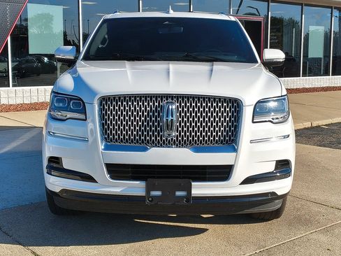 Used 2024 Lincoln Navigator L Reserve w/ Equipment Group 201A AWD/4WD image 19