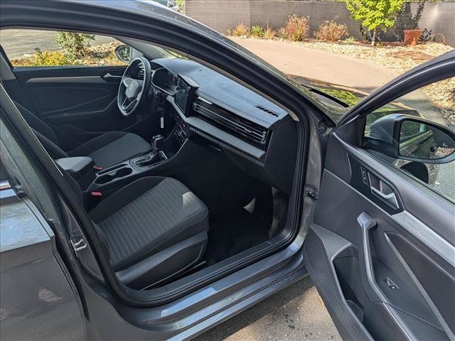 Used 2025 Volkswagen Jetta S FWD image 11