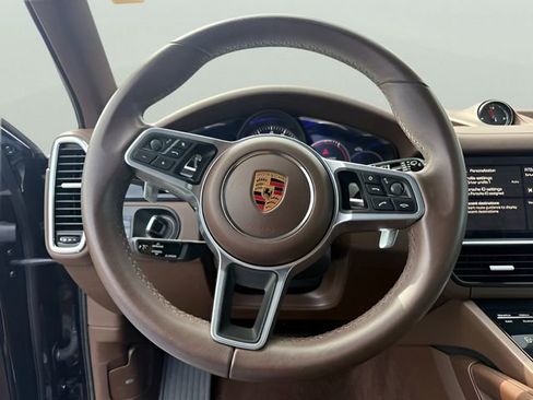 Used 2020 Porsche Cayenne S AWD/4WD image 17