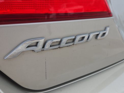 Used 2013 Honda Accord LX image 37