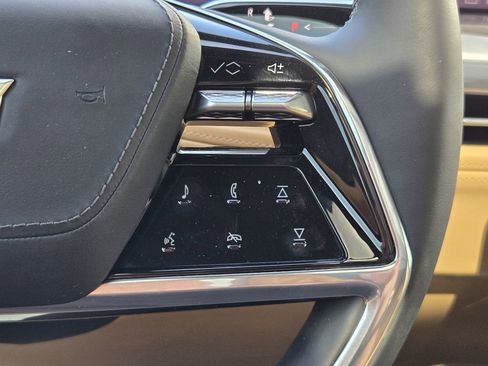 New 2025 Cadillac Escalade IQ Luxury 2 w/ LPO, Etrunk Organizer Package AWD/4WD image 27