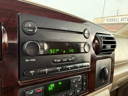 Used 2006 Ford F350 4x4 Crew Cab Super Duty image 33