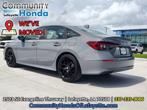 Used 2025 Honda Civic Sport image 6