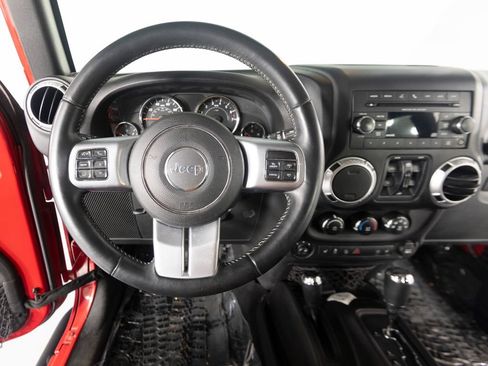 Used 2015 Jeep Wrangler Unlimited Sport AWD/4WD image 14