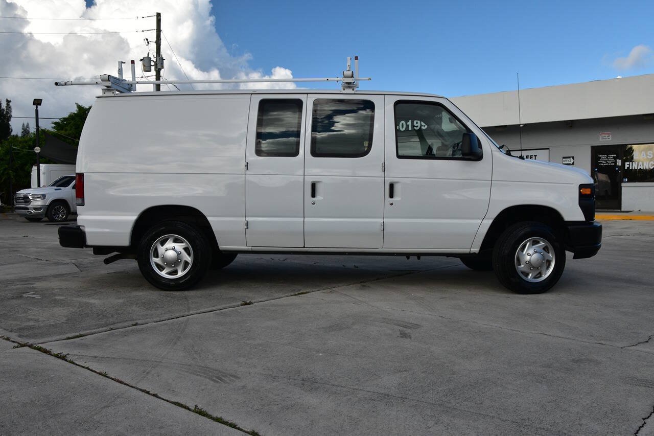 Used 2013 Ford E-150 and Econoline 150 w/ Commercial Cargo Van Pkg RWD image 8
