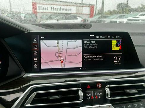 Used 2020 BMW X5 xDrive40i w/ M Sport Package image 27