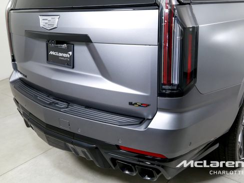 Used 2026 Cadillac Escalade V AWD/4WD image 44
