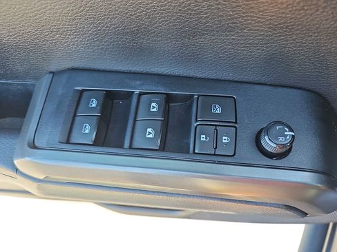 Used 2022 Toyota Tacoma TRD Sport w/ TRD Premium Sport Package AWD/4WD image 27