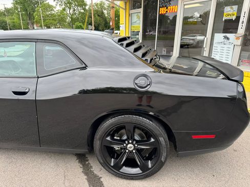 Used 2018 Dodge Challenger R/T Plus RWD image 5