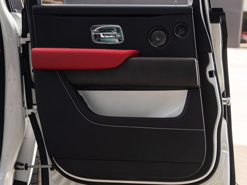 New 2026 Rolls-Royce Cullinan AWD/4WD image 40