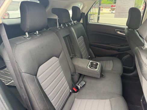 Used 2020 Ford Edge SE AWD/4WD image 20