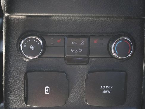 Used 2017 Ford Explorer Limited image 22