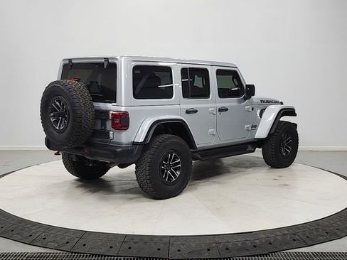Used 2024 Jeep Wrangler Unlimited Rubicon AWD/4WD image 7
