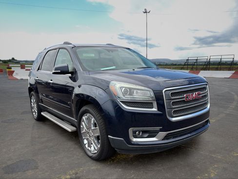Used 2017 GMC Acadia Limited SLT FWD image 2