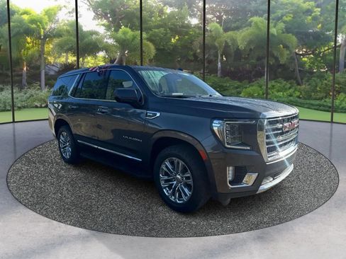 Used 2021 GMC Yukon SLT RWD image 3