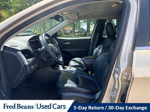 Used 2014 Jeep Cherokee Limited w/ Technology Group AWD/4WD image 13