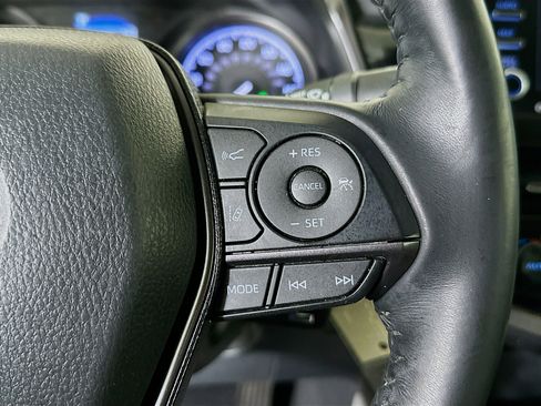 Used 2023 Toyota Camry SE FWD image 17