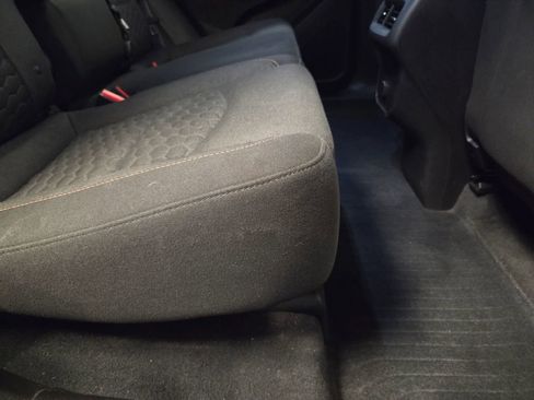 Used 2018 Chevrolet Equinox LT image 63