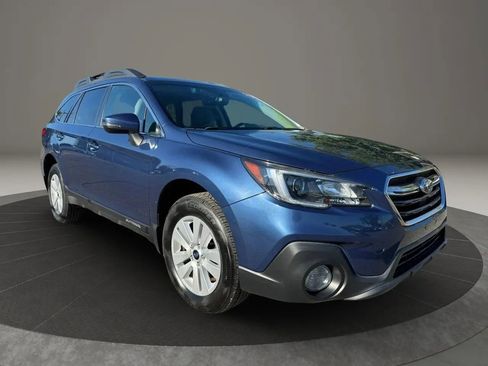 Used 2019 Subaru Outback 2.5i Premium AWD/4WD image 7