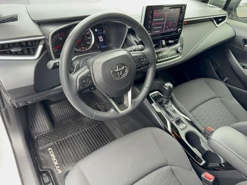Used 2022 Toyota Corolla SE FWD image 17