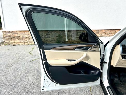 Used 2019 BMW X3 sDrive30i RWD image 3