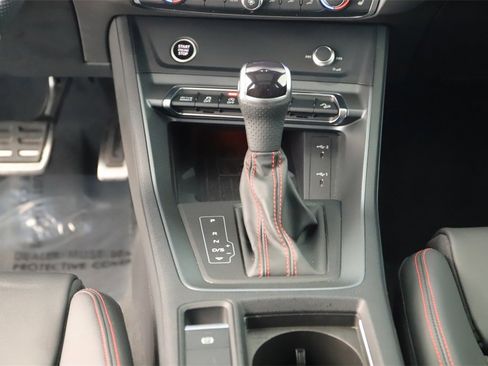 Certified 2025 Audi Q3 2.0T Premium Plus w/ Premium Plus Package image 21