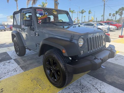 Used 2015 Jeep Wrangler Sport AWD/4WD image 3