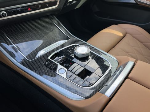 Used 2025 BMW X5 M60i AWD/4WD image 26