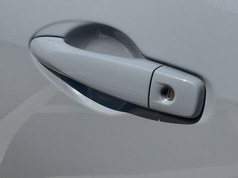 New 2025 Nissan Versa SV w/ Trunk Package image 9