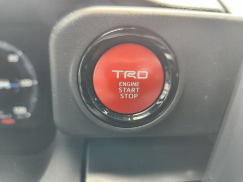 Certified 2024 Toyota Tacoma TRD Sport RWD image 20