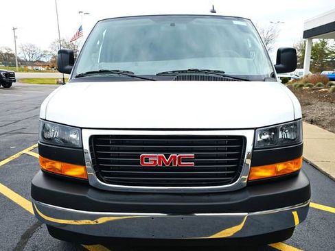 New 2025 GMC Savana 2500 w/ Chrome Appearance Package RWD image 2