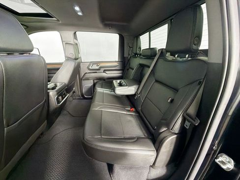 Used 2025 GMC Sierra 2500 Denali image 26