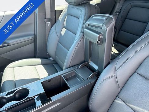 New 2026 Chevrolet Equinox LT w/ Convenience Package II FWD image 21