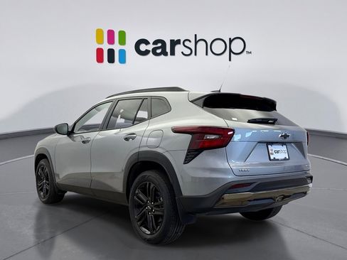 Used 2025 Chevrolet Trax ACTIV w/ Driver Confidence Package FWD image 3