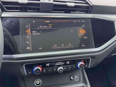 Used 2025 Audi Q3 2.0T Premium w/ Convenience Package image 29