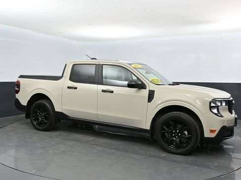 Used 2025 Ford Maverick XLT w/ XLT Luxury Package AWD/4WD image 9