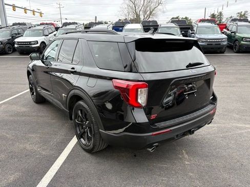 Used 2023 Ford Explorer ST-Line w/ Class IV Trailer Tow Package image 5