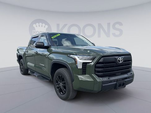 Used 2023 Toyota Tundra SR5 w/ SR5 Premium Package image 10