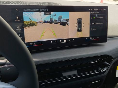 New 2026 BMW i4 eDrive40 w/ Parking Assistance Package RWD image 11