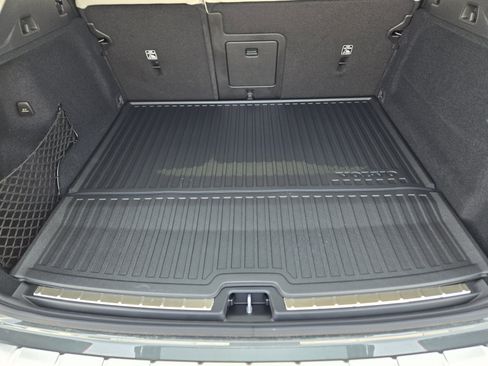 New 2026 Volvo XC60 T8 Ultra image 35