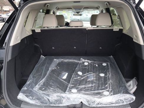 Certified 2025 Nissan Rogue SV image 27