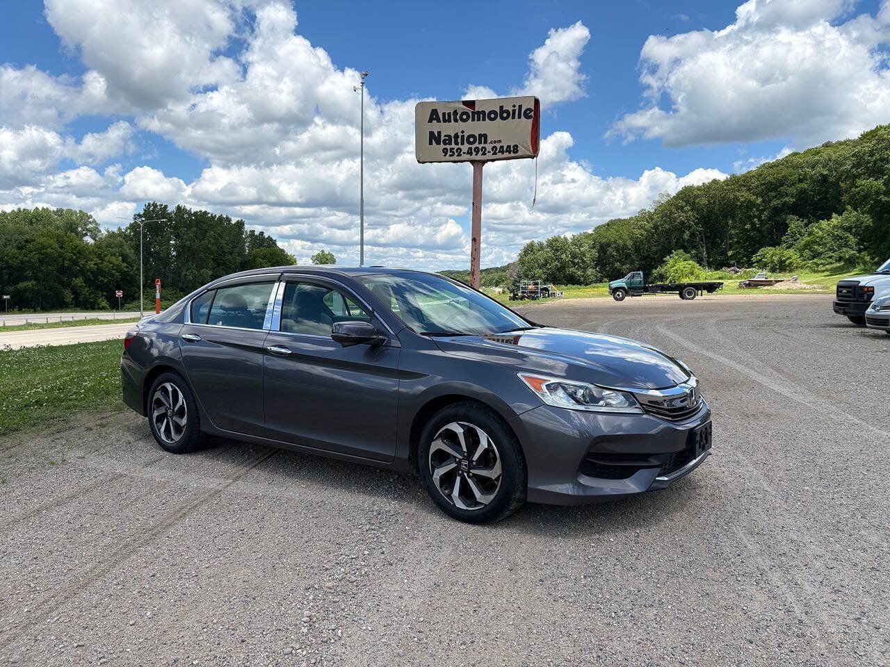 Used 2016 Honda Accord EX image 1