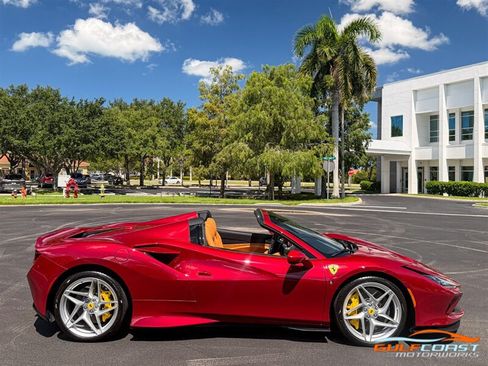 Used 2023 Ferrari F8 Tributo RWD image 65