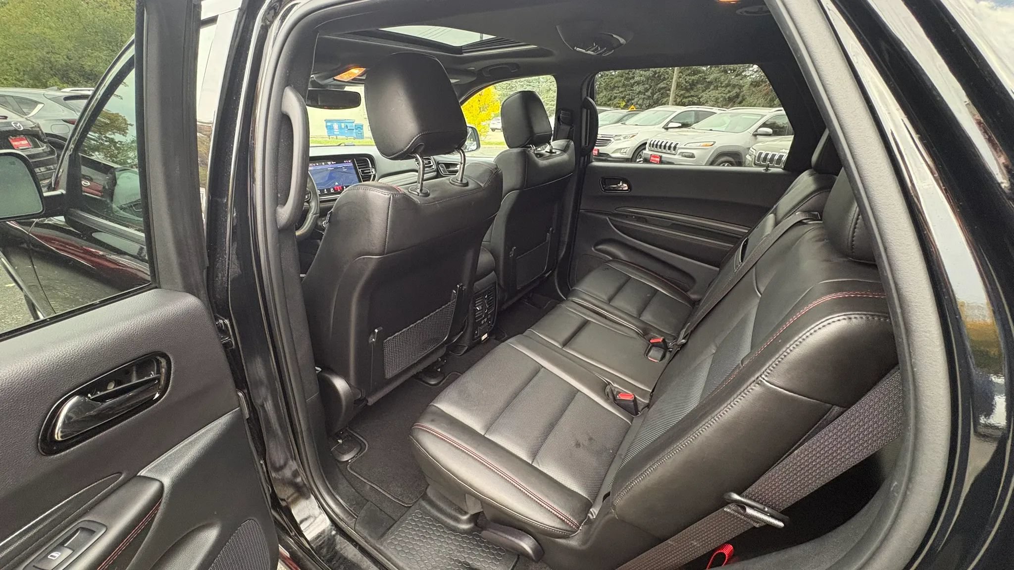 Used 2025 Dodge Durango GT AWD/4WD image 30
